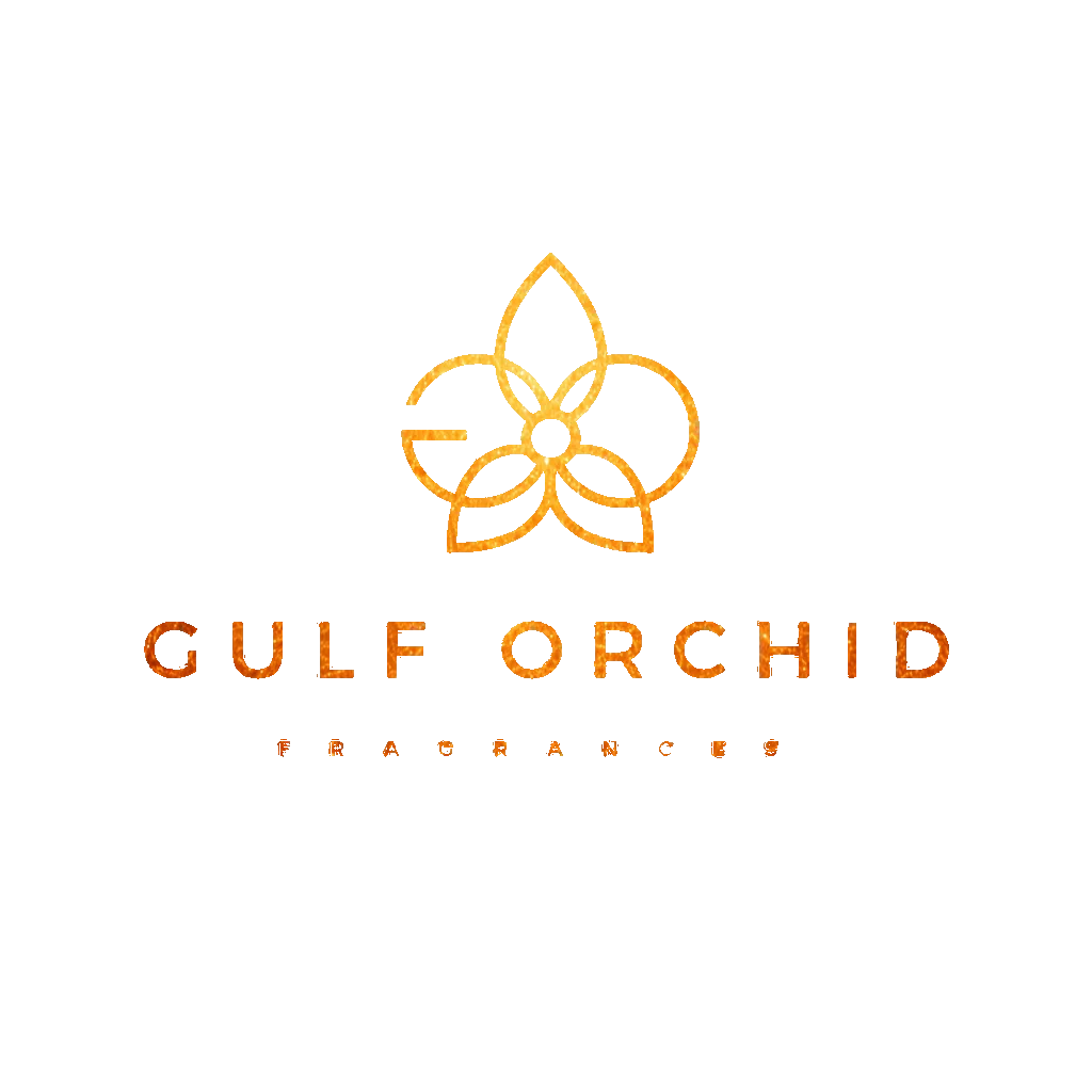Gulf Orchid Fragrances logo med gylden tekstur i både tekst og orkidé symbol, på transparent baggrund i luksuriøs stil